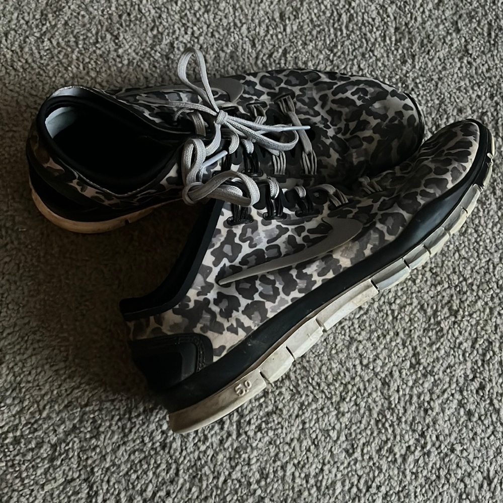 Nike cheetah print sneakers